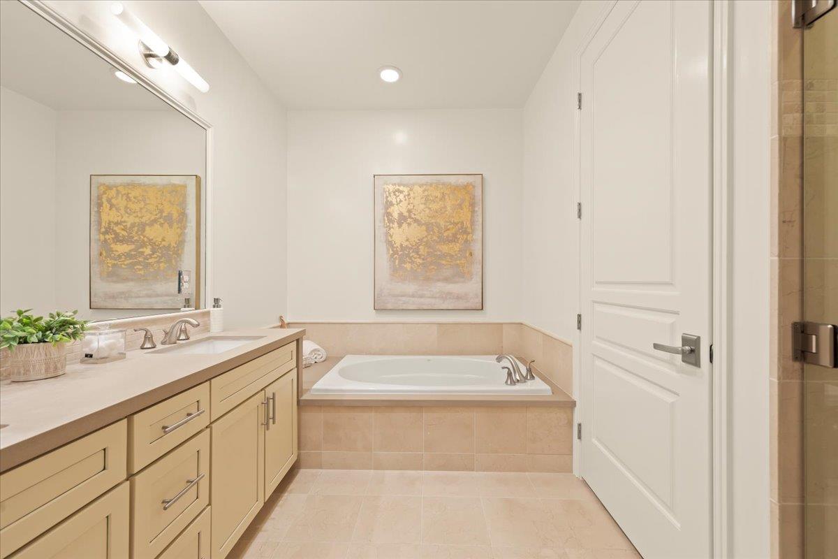 Detail Gallery Image 18 of 38 For 100 1st St #110,  Los Altos,  CA 94022 - 2 Beds | 2 Baths