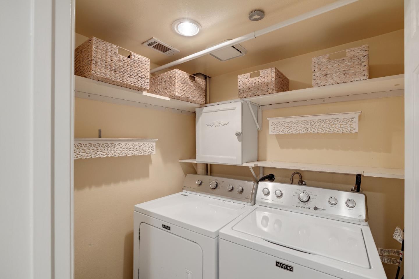 Detail Gallery Image 22 of 37 For 420 Esplanade #4,  Redondo Beach,  CA 90277 - 2 Beds | 2 Baths