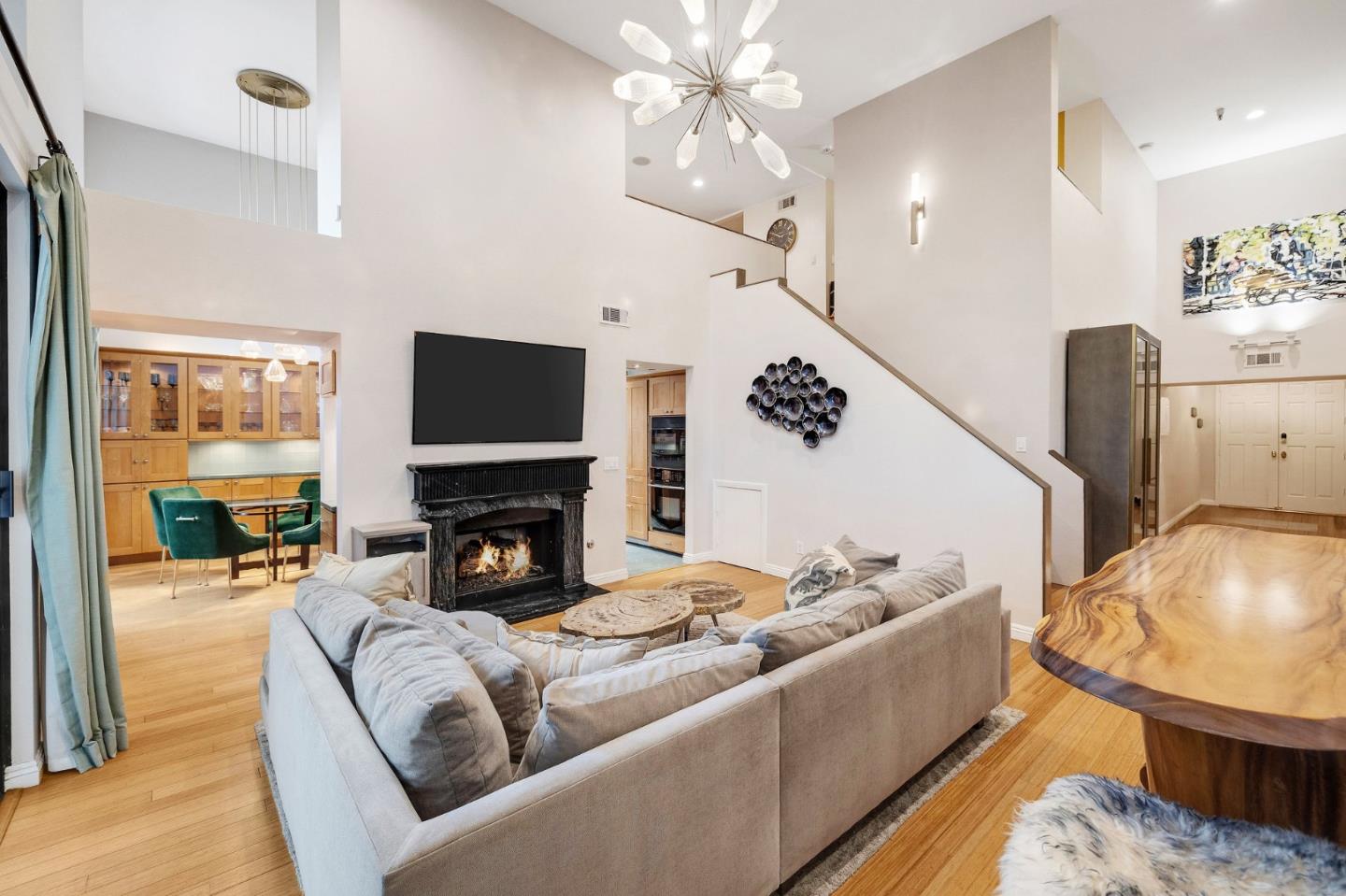 Detail Gallery Image 5 of 37 For 420 Esplanade #4,  Redondo Beach,  CA 90277 - 2 Beds | 2 Baths