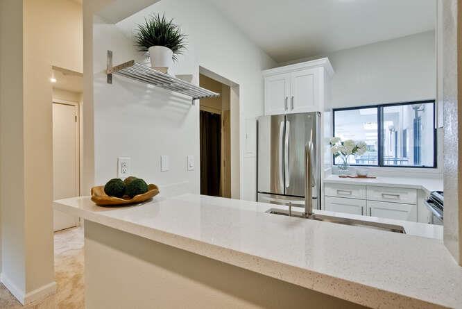 Detail Gallery Image 10 of 36 For 4685 Albany Cir #125,  San Jose,  CA 95129 - 2 Beds | 2 Baths