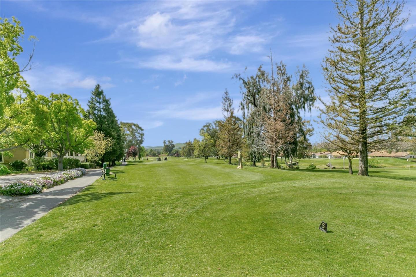 Detail Gallery Image 36 of 39 For 5183 Cribari Knls, San Jose,  CA 95135 - 2 Beds | 2 Baths