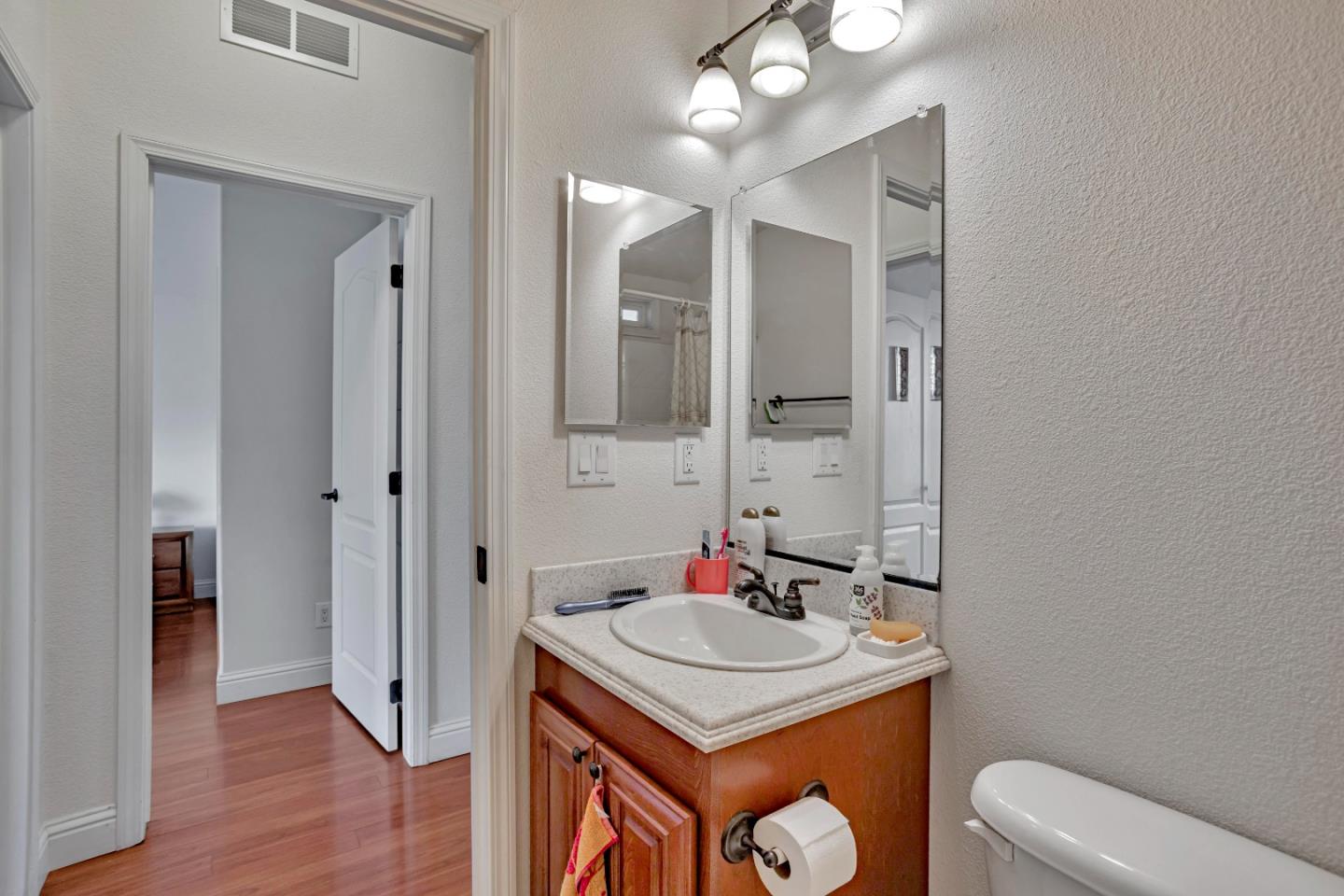 Detail Gallery Image 26 of 32 For 1515 N Milpitas Blvd #96,  Milpitas,  CA 95035 - 3 Beds | 2 Baths