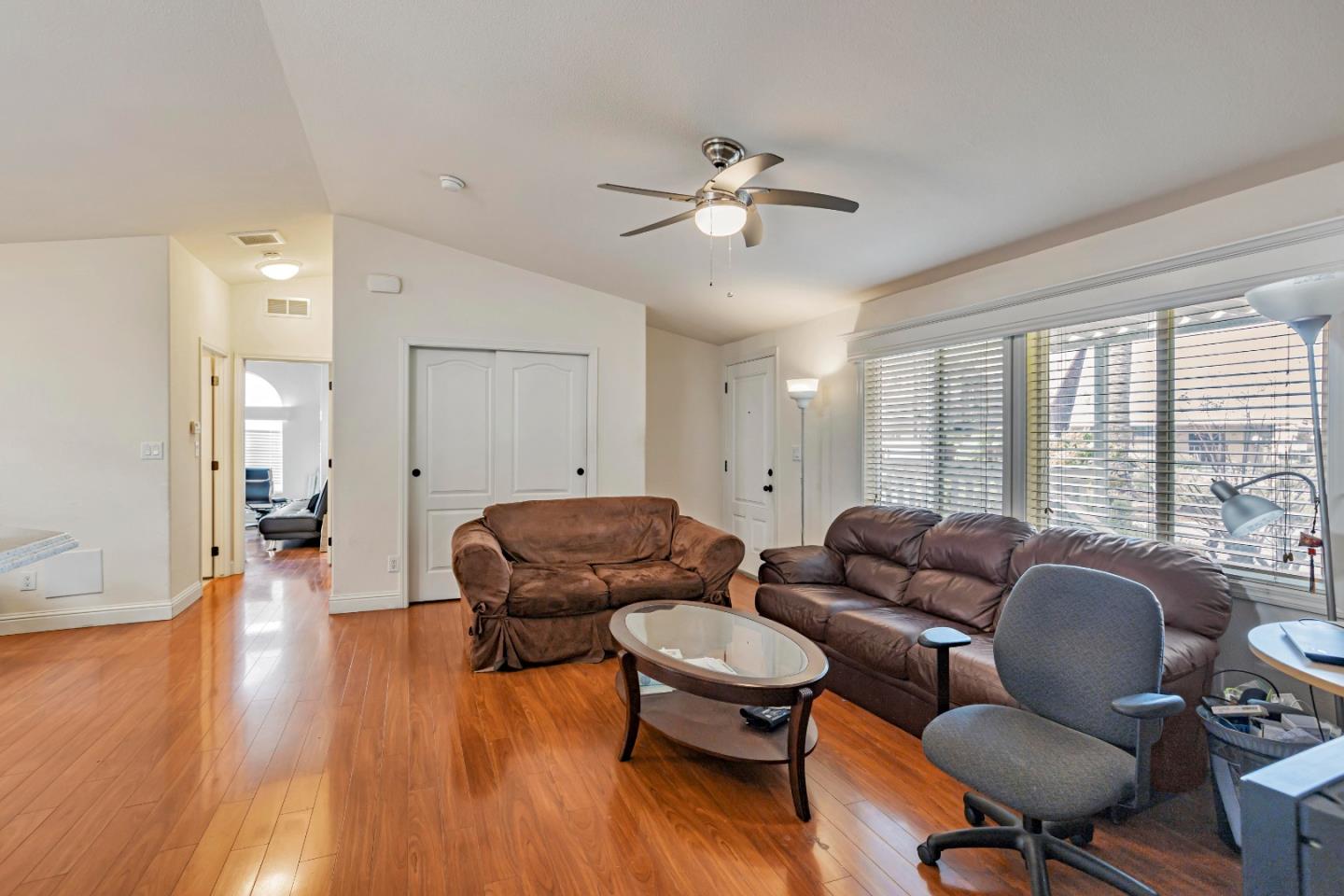 Detail Gallery Image 8 of 32 For 1515 N Milpitas Blvd #96,  Milpitas,  CA 95035 - 3 Beds | 2 Baths