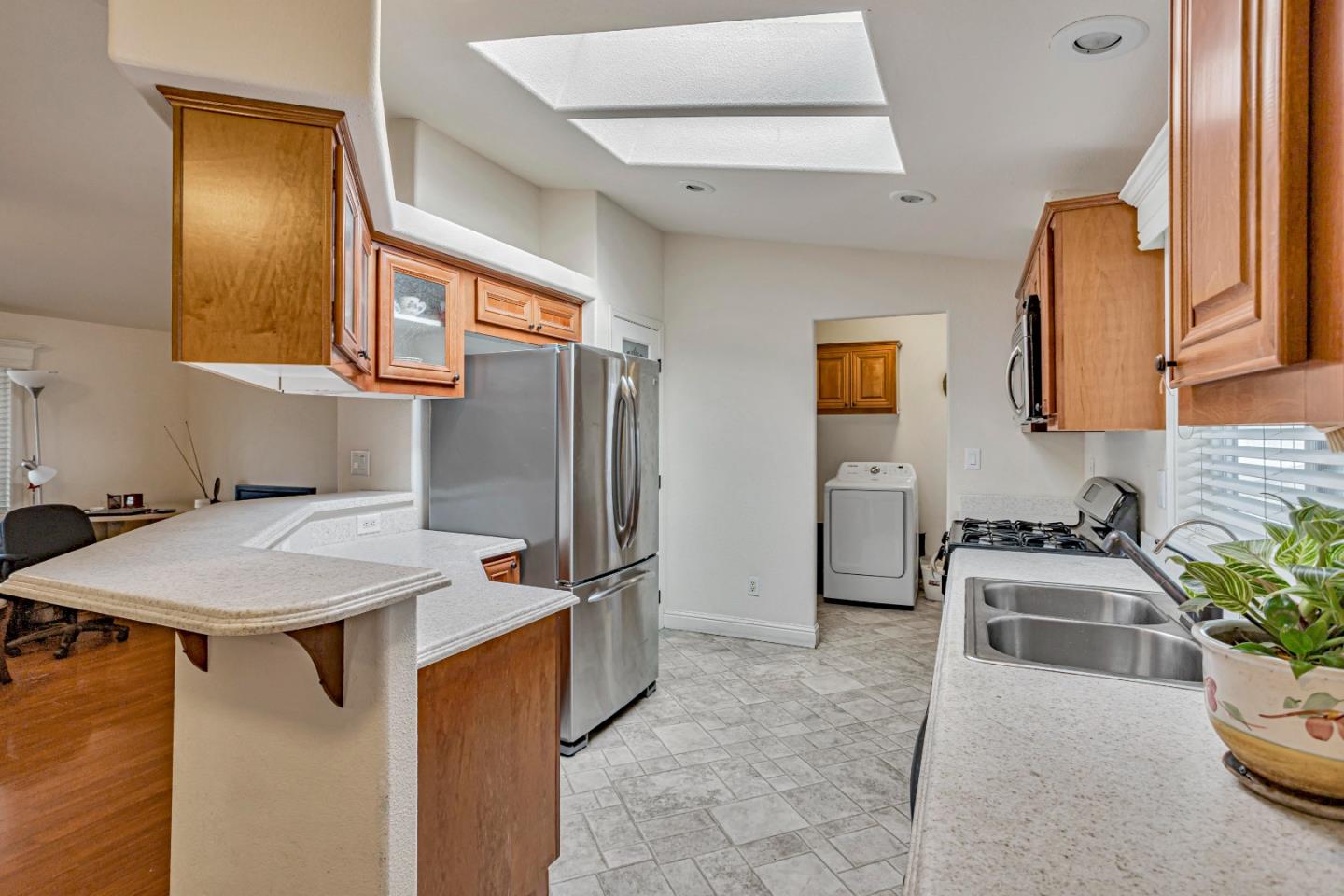 Detail Gallery Image 9 of 32 For 1515 N Milpitas Blvd #96,  Milpitas,  CA 95035 - 3 Beds | 2 Baths