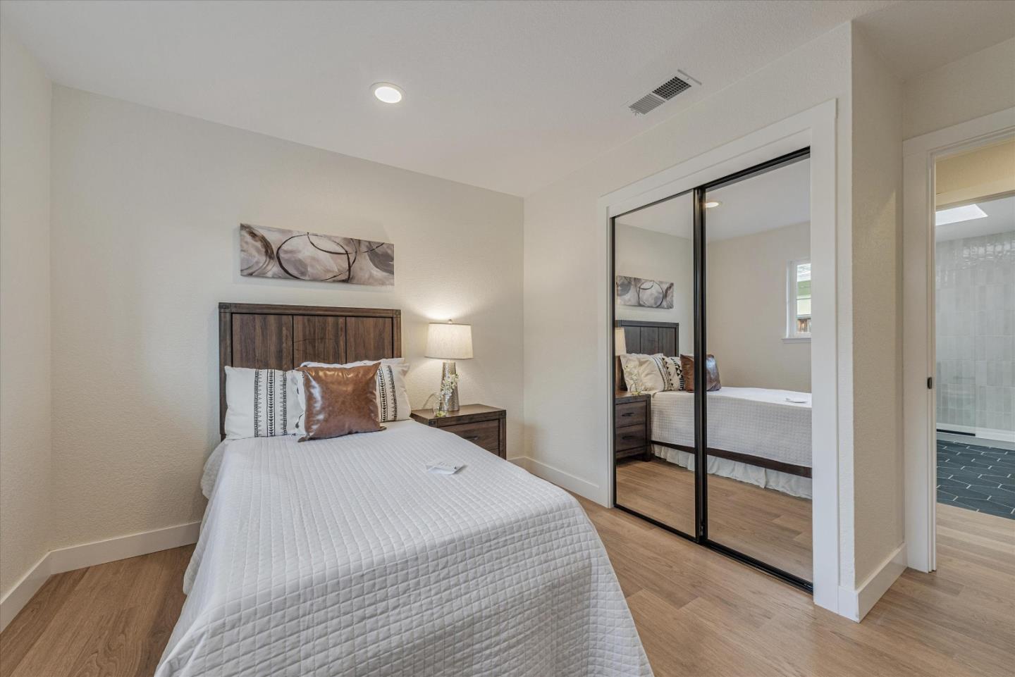 Detail Gallery Image 9 of 11 For 2773 Othello Ave, San Jose,  CA 95122 - 3 Beds | 1/1 Baths