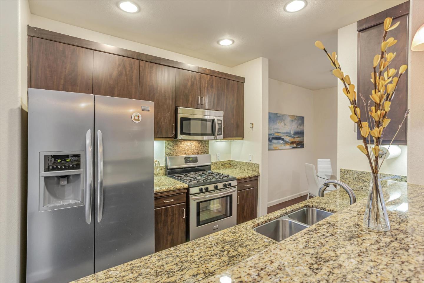 Detail Gallery Image 9 of 26 For 1101 S Main St #329,  Milpitas,  CA 95035 - 1 Beds | 1 Baths