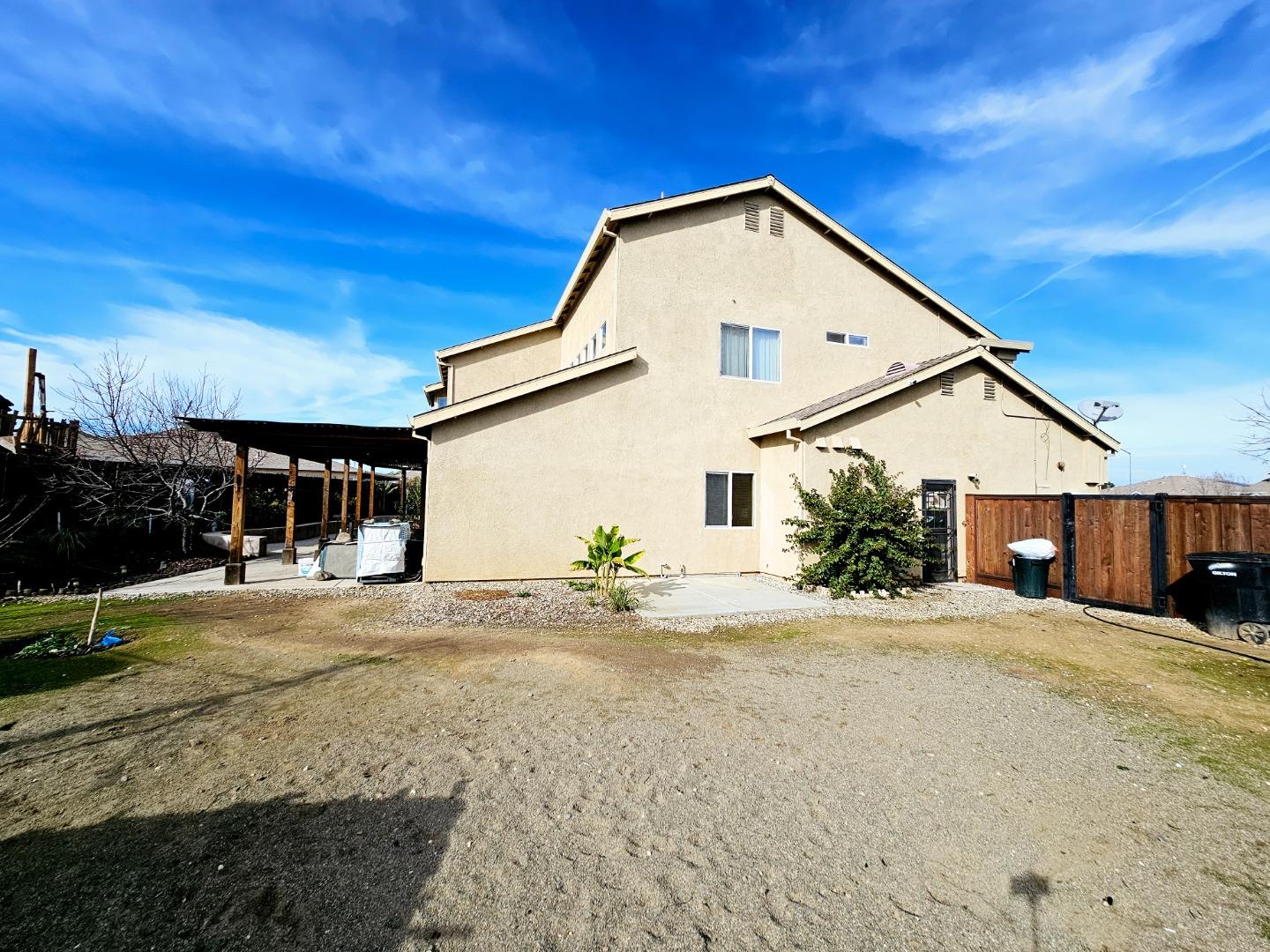 Detail Gallery Image 10 of 15 For 29363 San Lago Ct, Gustine,  CA 95322 - 5 Beds | 3/1 Baths