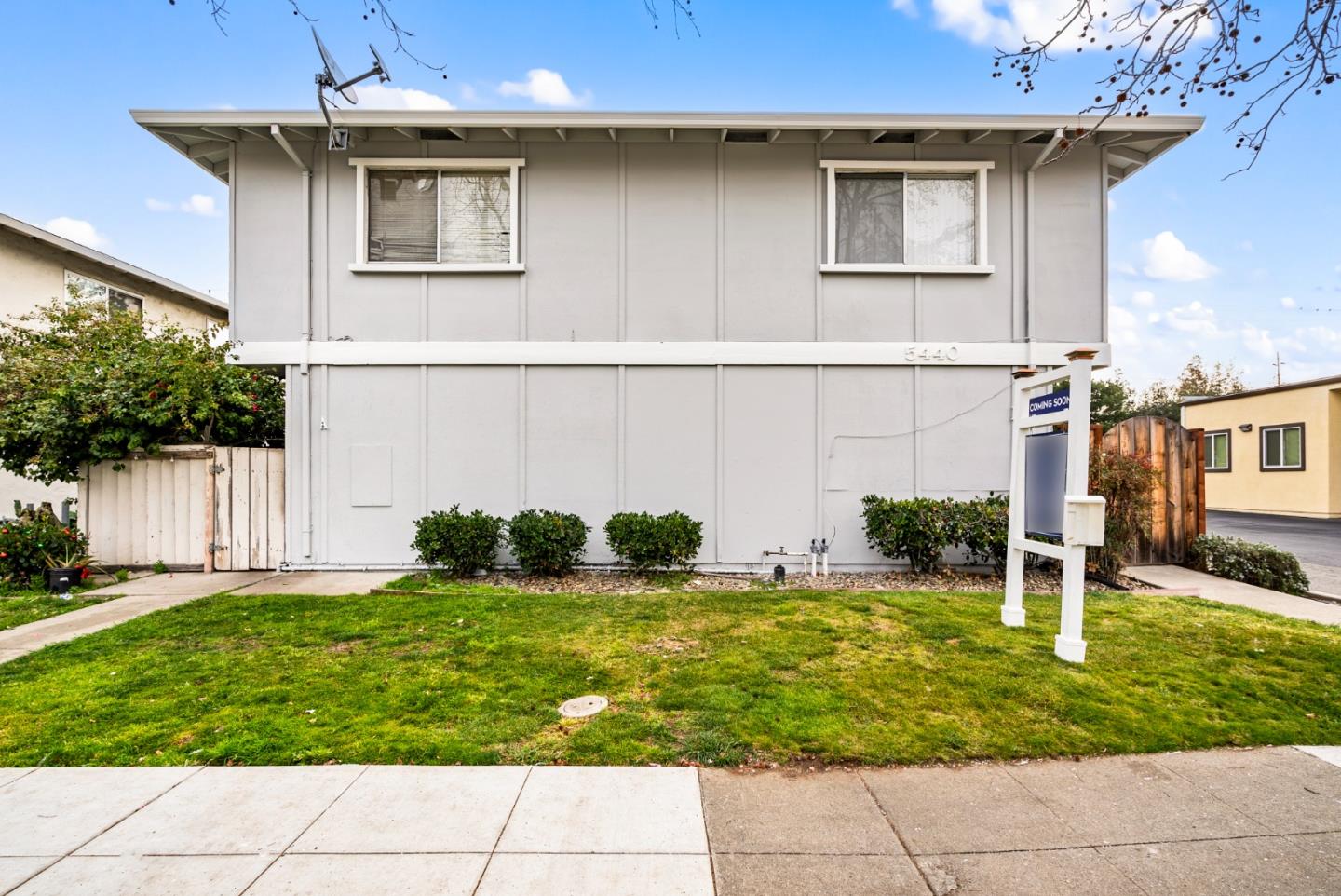 Detail Gallery Image 2 of 21 For 5440 Dellwood Way, San Jose,  CA 95118 - – Beds | – Baths
