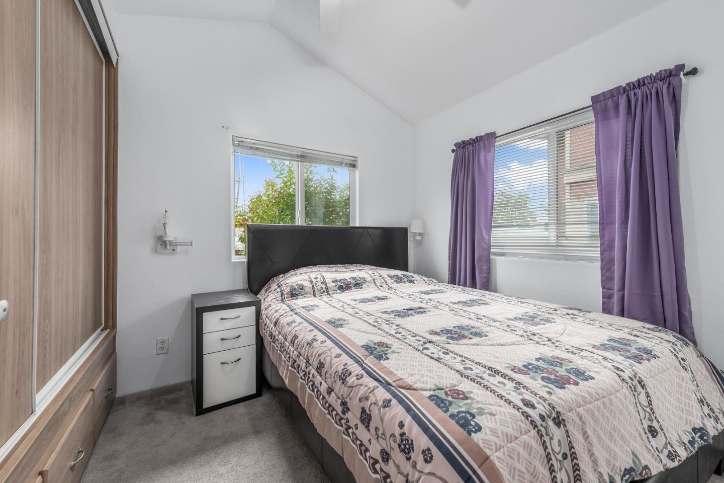 Detail Gallery Image 7 of 11 For 3499 E Bayshore Rd #30,  Redwood City,  CA 94063 - 1 Beds | 1 Baths