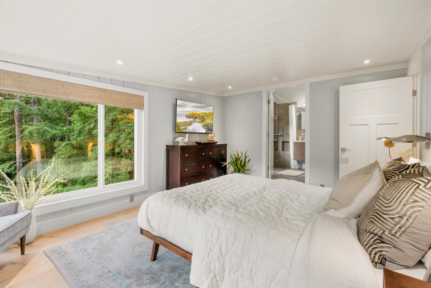 Detail Gallery Image 23 of 67 For 13499 La Honda Rd, Woodside,  CA 94062 - 4 Beds | 2 Baths
