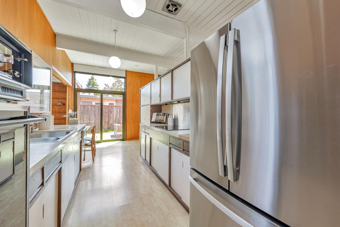 Detail Gallery Image 11 of 27 For 2104 Lexington Ave, San Mateo,  CA 94402 - 3 Beds | 2 Baths