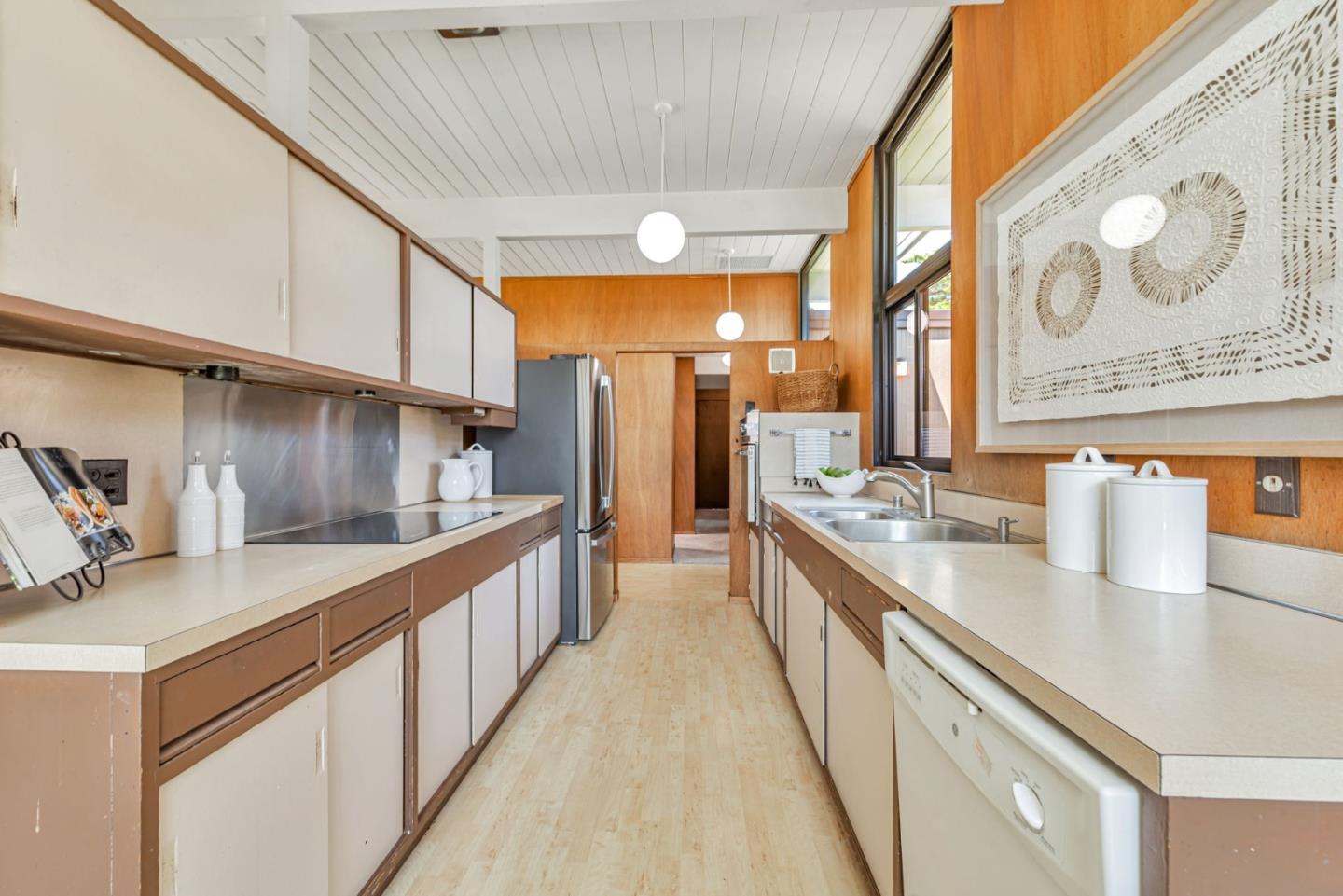 Detail Gallery Image 12 of 27 For 2104 Lexington Ave, San Mateo,  CA 94402 - 3 Beds | 2 Baths