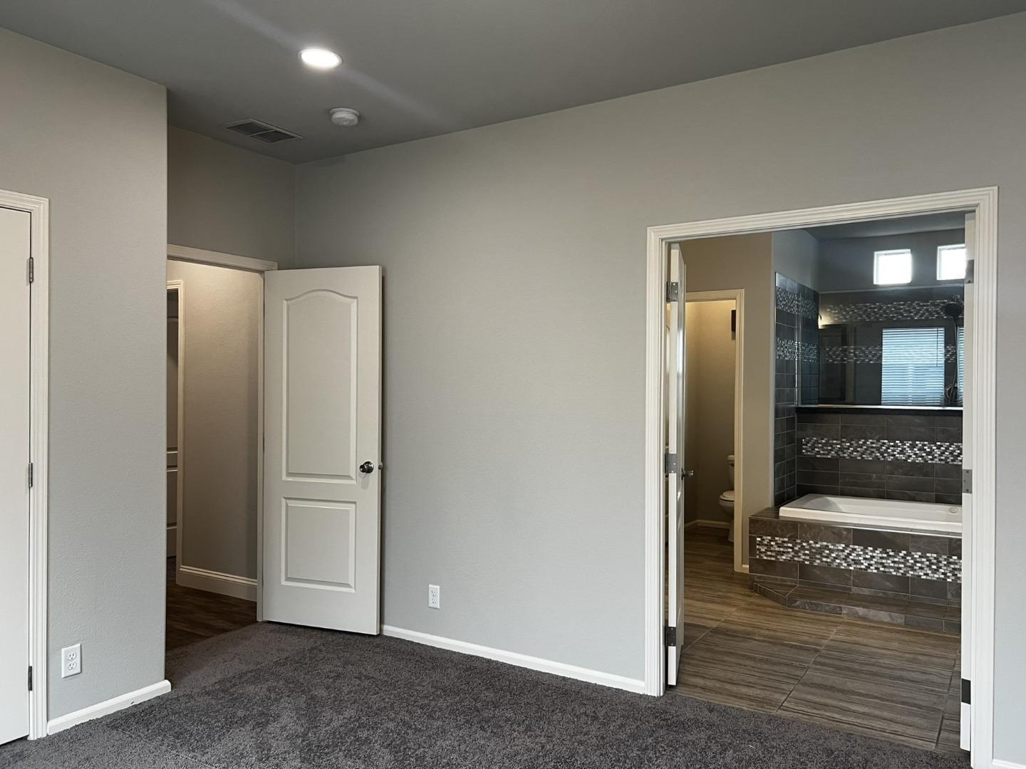 Detail Gallery Image 111 of 131 For 177 Chateau La Salle Dr #177,  San Jose,  CA 95111 - 3 Beds | 2 Baths