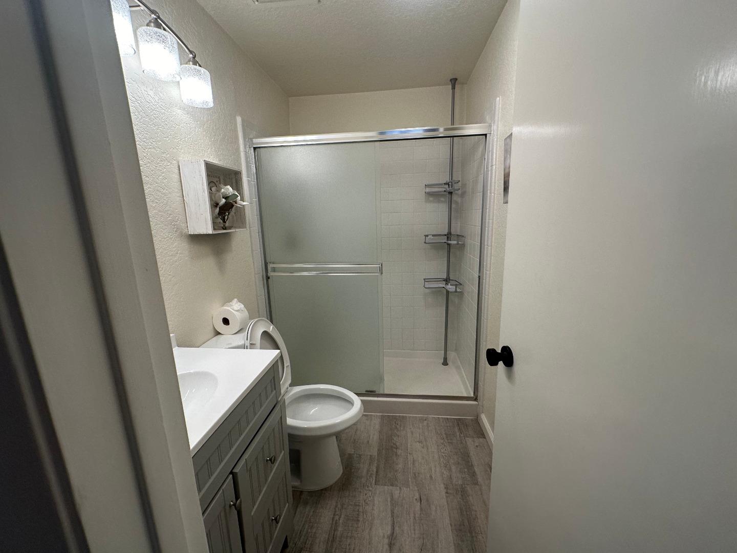Detail Gallery Image 11 of 16 For 1067 Padre Dr #1,  Salinas,  CA 93901 - 2 Beds | 2 Baths