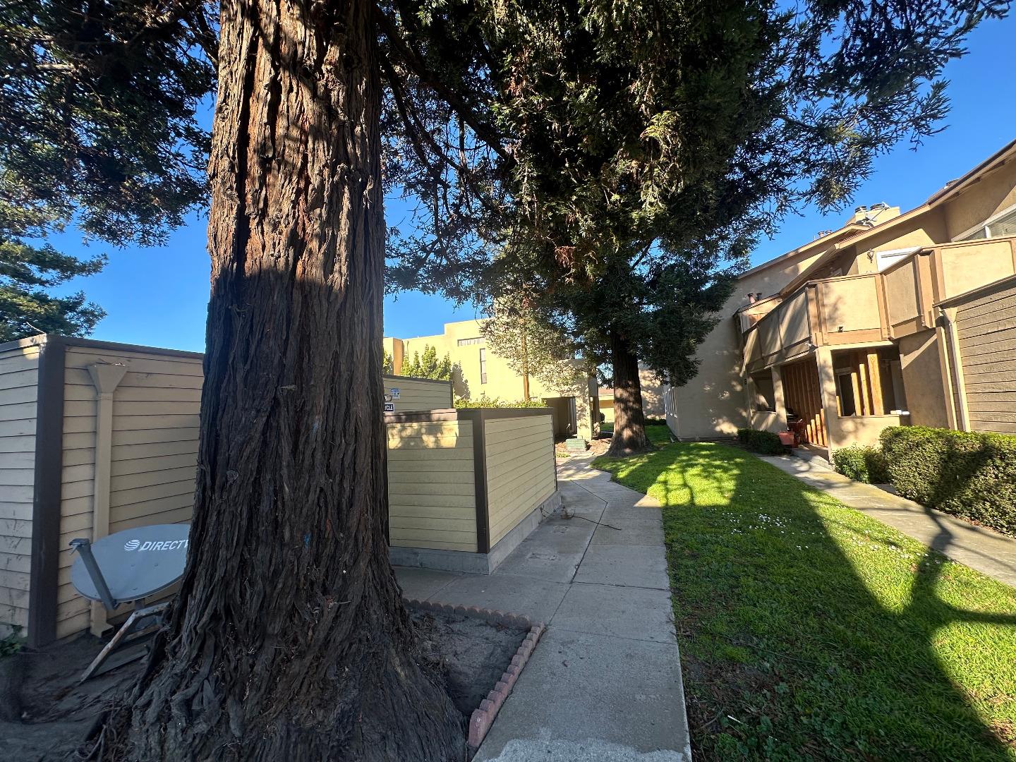 Detail Gallery Image 16 of 16 For 1067 Padre Dr #1,  Salinas,  CA 93901 - 2 Beds | 2 Baths