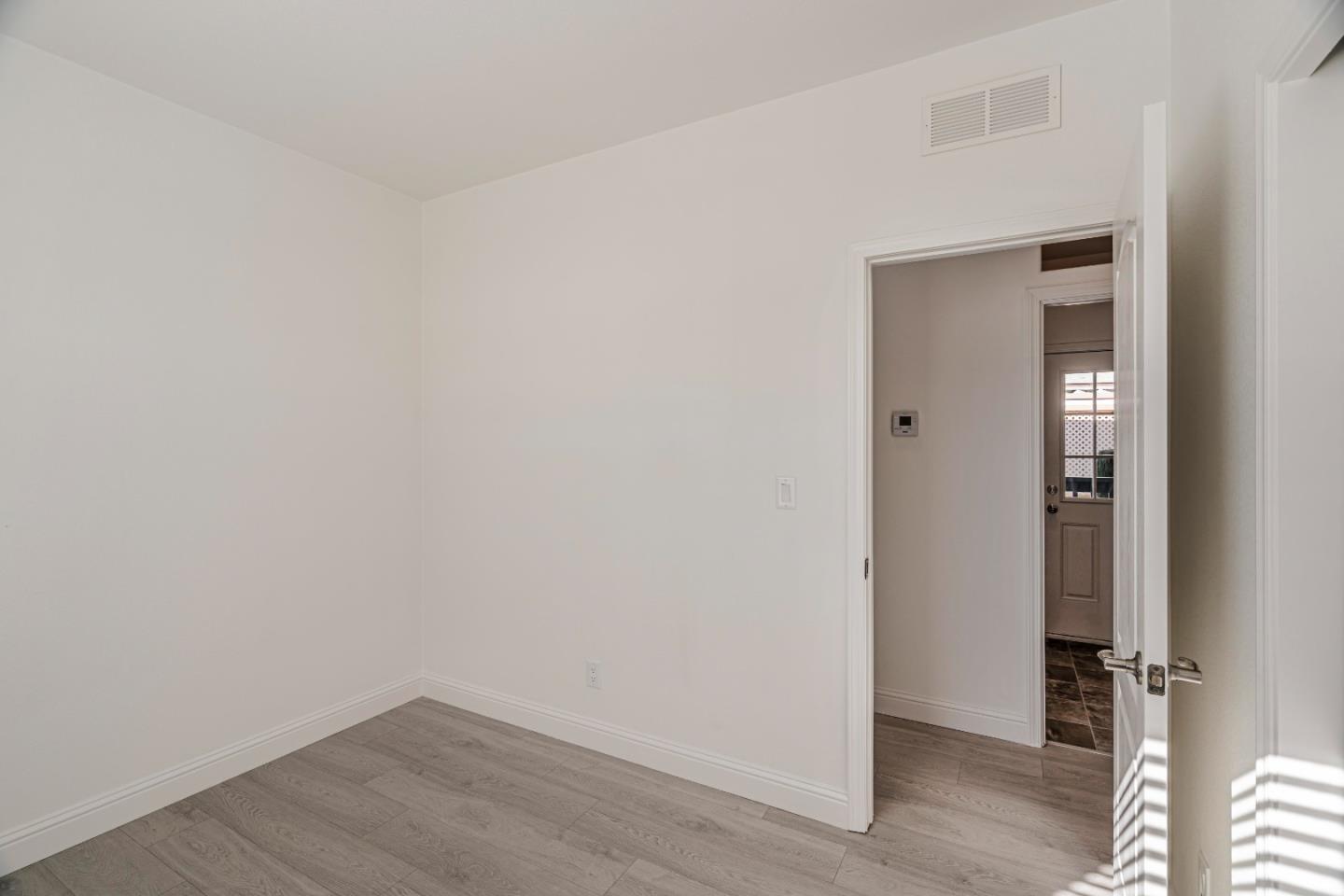 Detail Gallery Image 13 of 27 For 275 Burnett Ave #24,  Morgan Hill,  CA 95037 - 2 Beds | 2 Baths