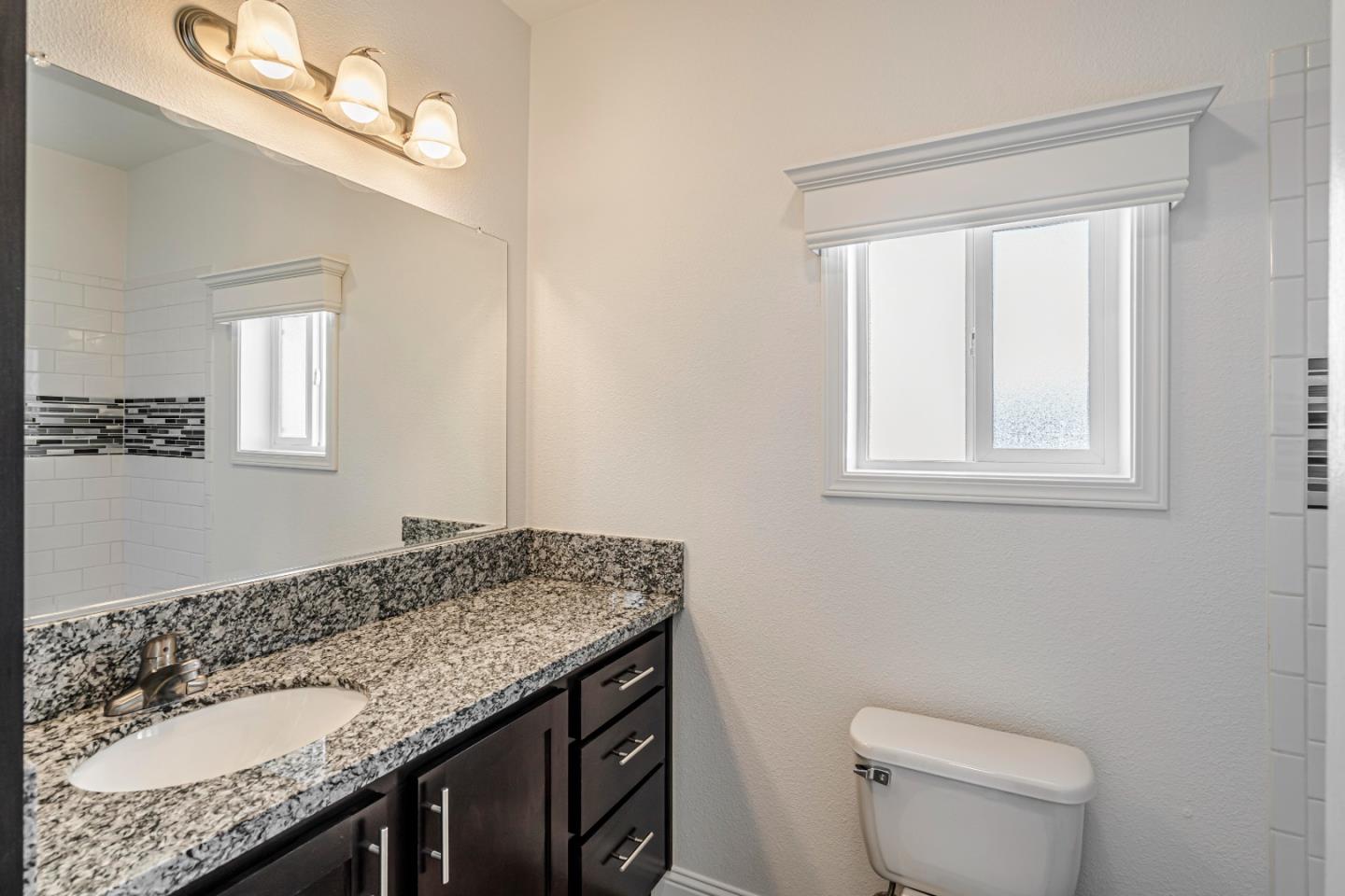 Detail Gallery Image 20 of 27 For 275 Burnett Ave #24,  Morgan Hill,  CA 95037 - 2 Beds | 2 Baths