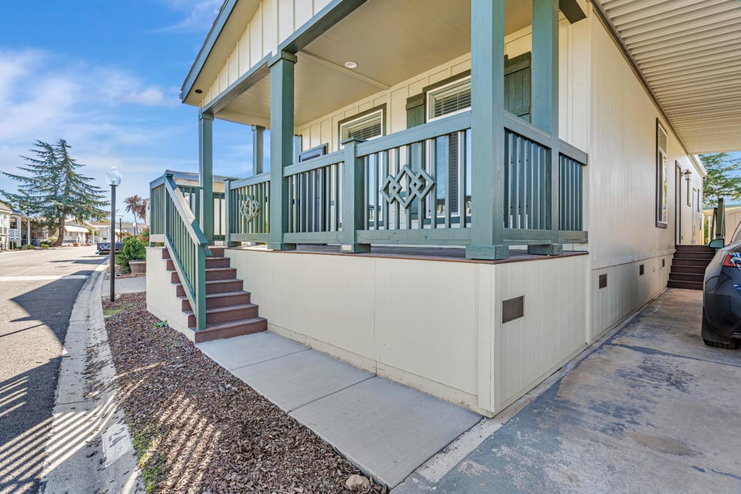 Detail Gallery Image 4 of 27 For 275 Burnett Ave #24,  Morgan Hill,  CA 95037 - 2 Beds | 2 Baths