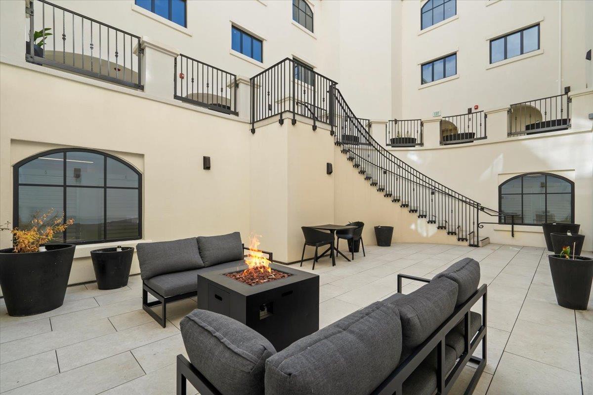 Detail Gallery Image 33 of 37 For 1501 Cherry St #304,  San Carlos,  CA 94070 - 2 Beds | 2 Baths