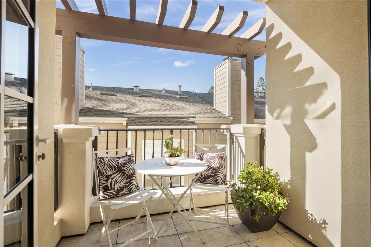 Detail Gallery Image 7 of 37 For 1501 Cherry St #304,  San Carlos,  CA 94070 - 2 Beds | 2 Baths