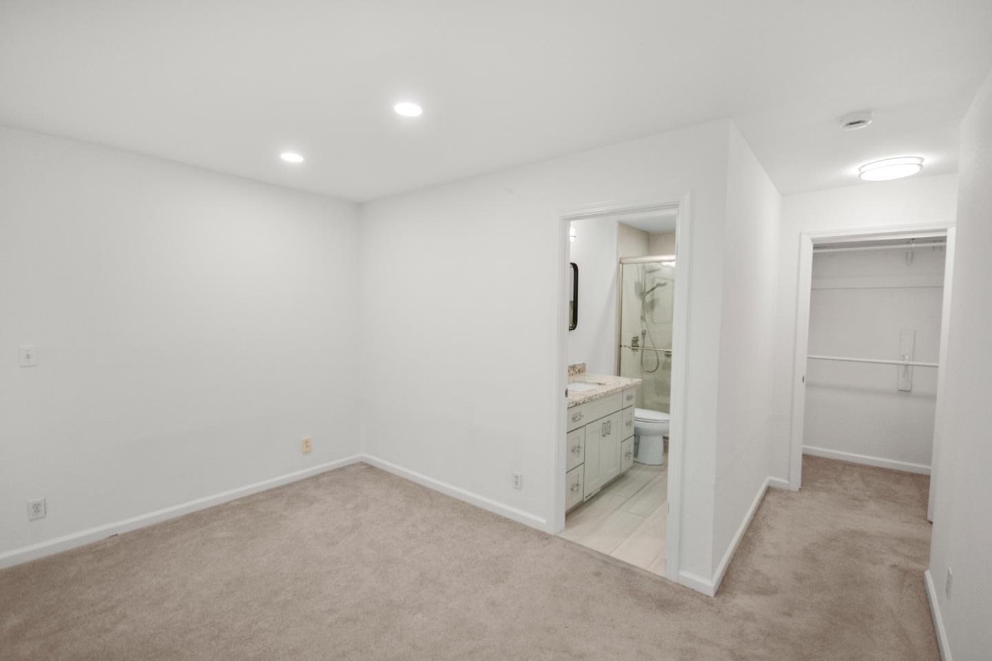 Detail Gallery Image 20 of 26 For 360 Belmont Ave, Redwood City,  CA 94061 - 2 Beds | 2 Baths