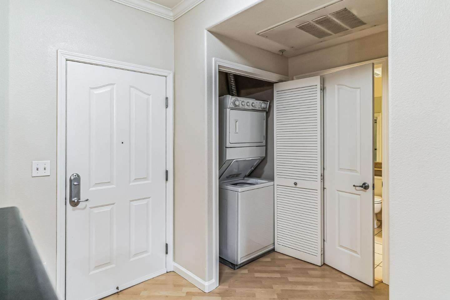 Detail Gallery Image 9 of 14 For 801 S Winchester Blvd #6206,  San Jose,  CA 95128 - 1 Beds | 1 Baths