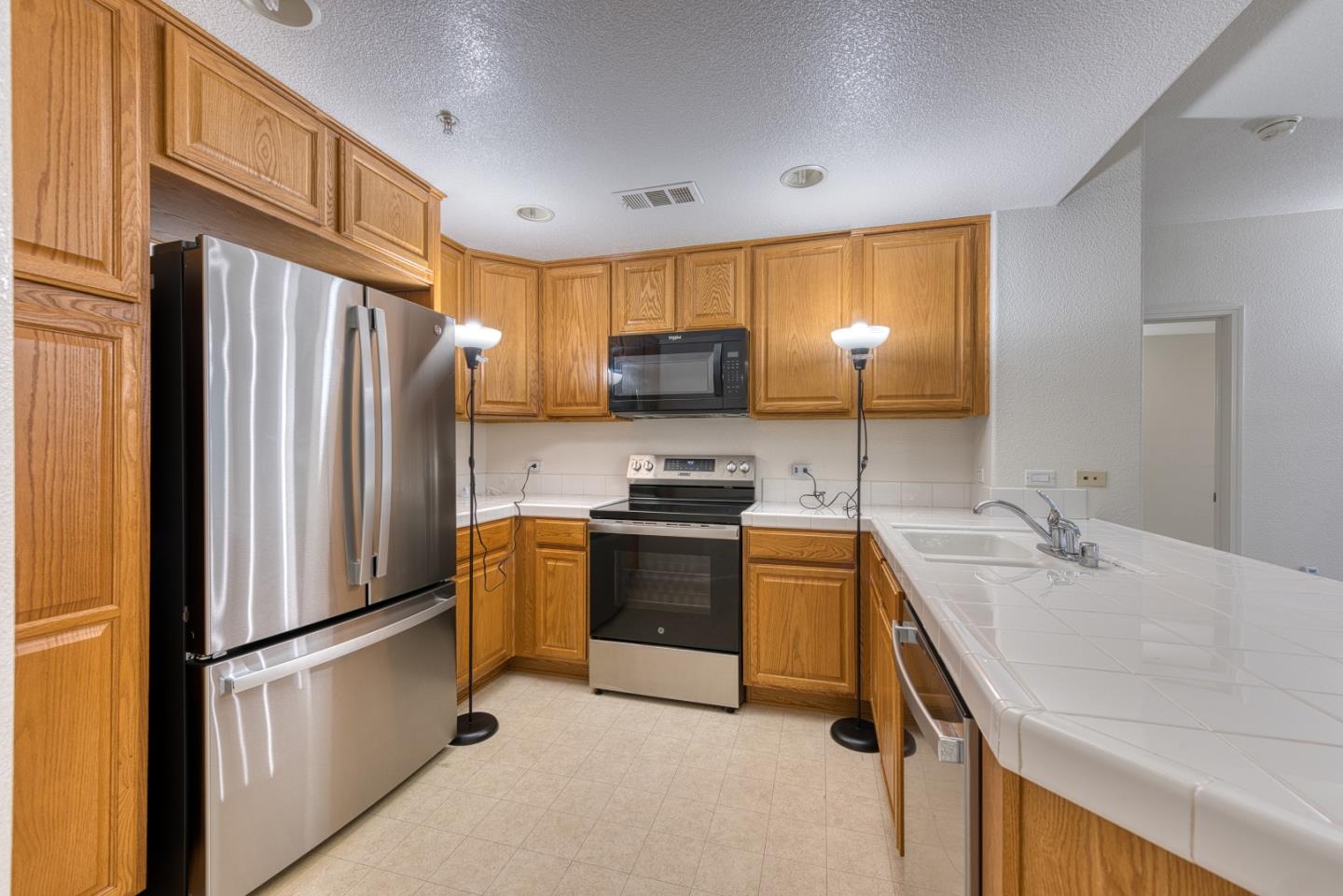 Detail Gallery Image 14 of 69 For 700 S Abel St #315,  Milpitas,  CA 95035 - 2 Beds | 2 Baths