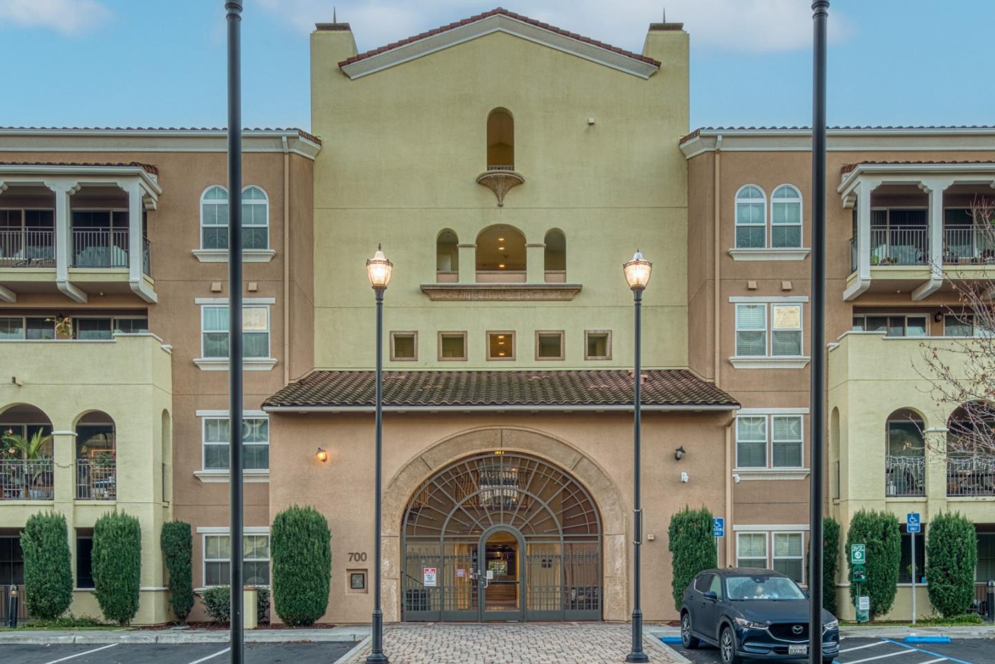 Detail Gallery Image 4 of 69 For 700 S Abel St #315,  Milpitas,  CA 95035 - 2 Beds | 2 Baths