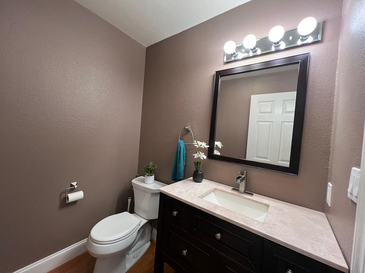 Detail Gallery Image 19 of 27 For 35141 Cardiff St, Newark,  CA 94560 - 4 Beds | 2/1 Baths