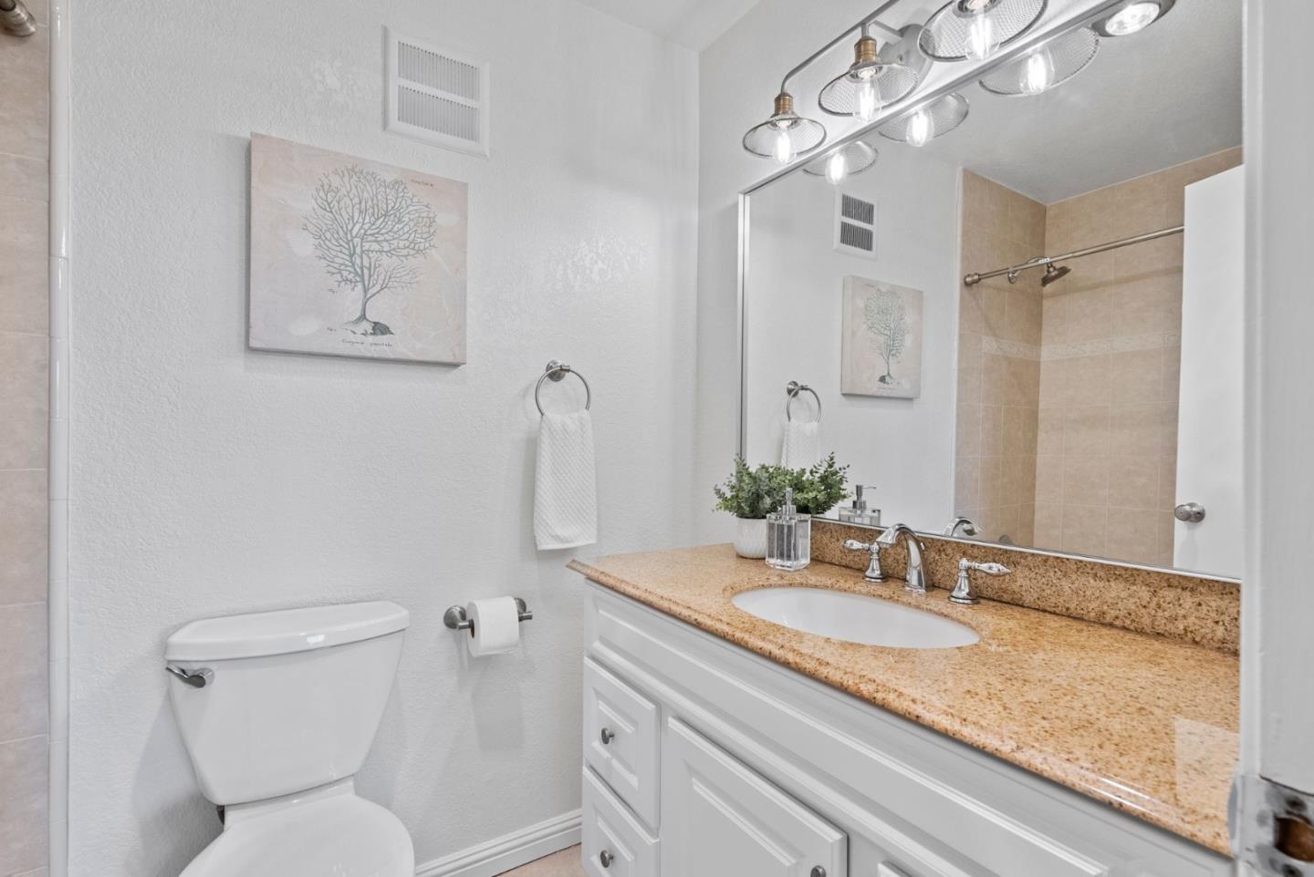 Detail Gallery Image 22 of 42 For 1025 Shell Blvd #2,  Foster City,  CA 94404 - 2 Beds | 2 Baths