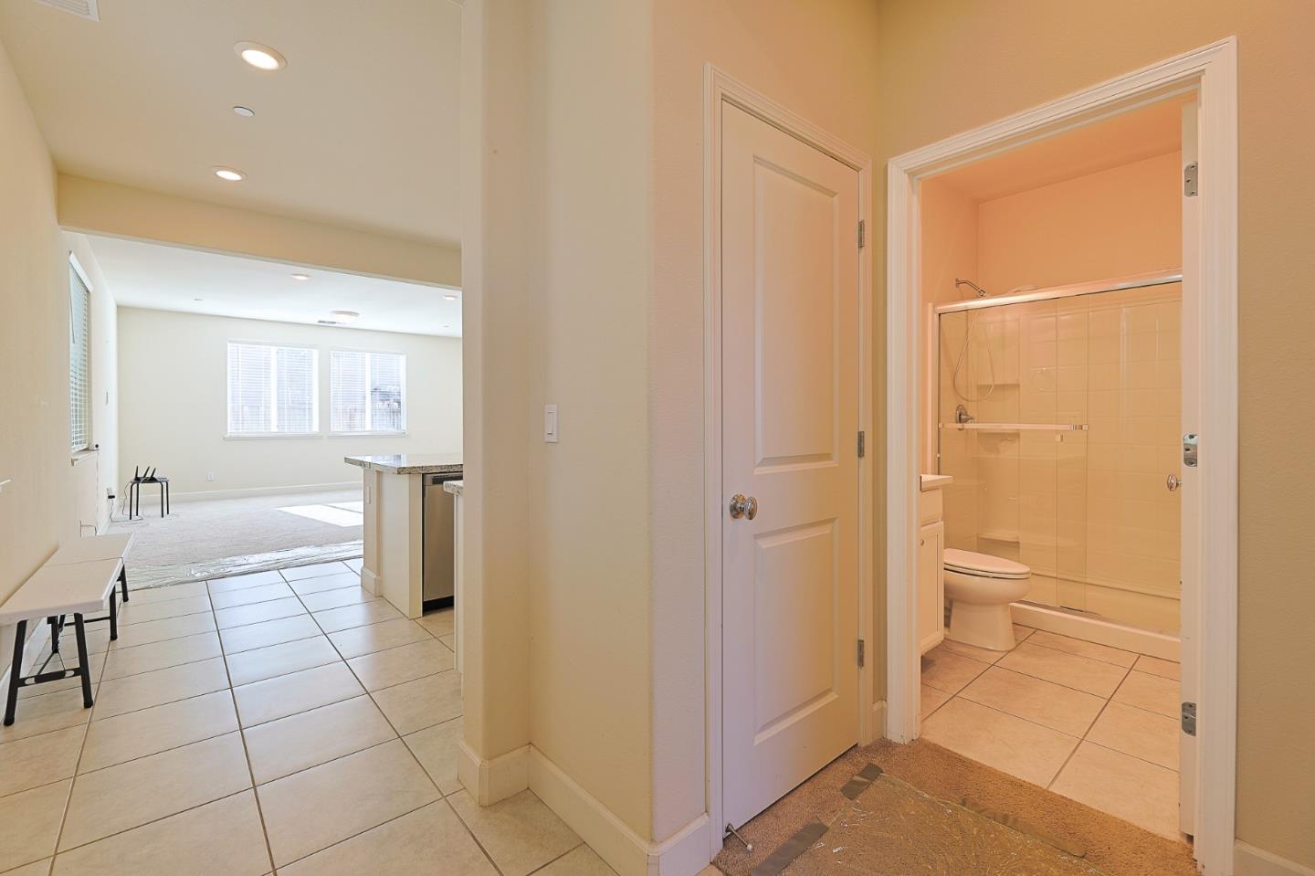 1068 Sardinia Dr, Salinas, CA 93905 photo 5