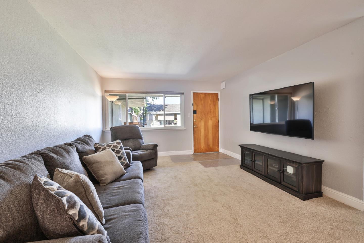 Detail Gallery Image 10 of 31 For 3598 Payne Ave #8,  San Jose,  CA 95117 - 2 Beds | 1 Baths