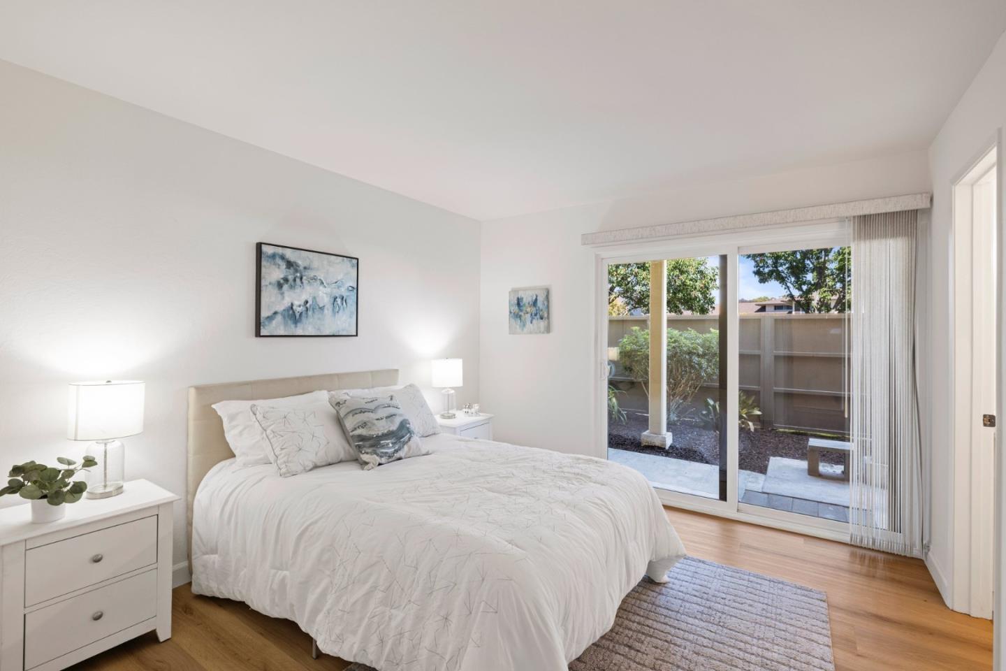 Detail Gallery Image 16 of 45 For 5101 Admiralty Ln, Foster City,  CA 94404 - 2 Beds | 2 Baths