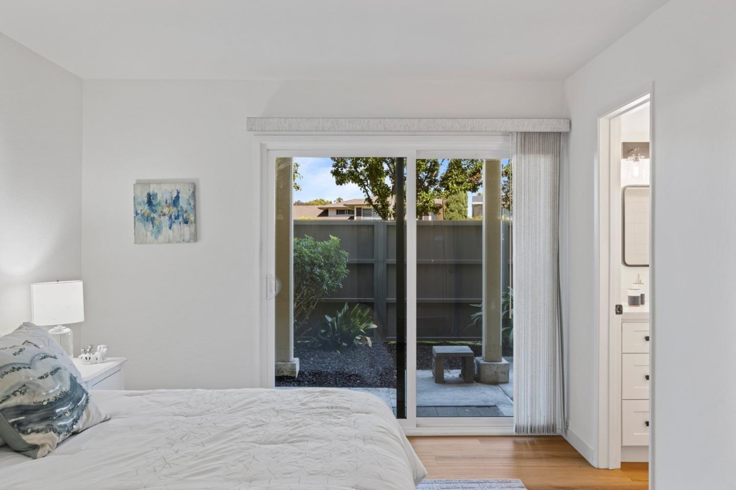 Detail Gallery Image 20 of 45 For 5101 Admiralty Ln, Foster City,  CA 94404 - 2 Beds | 2 Baths