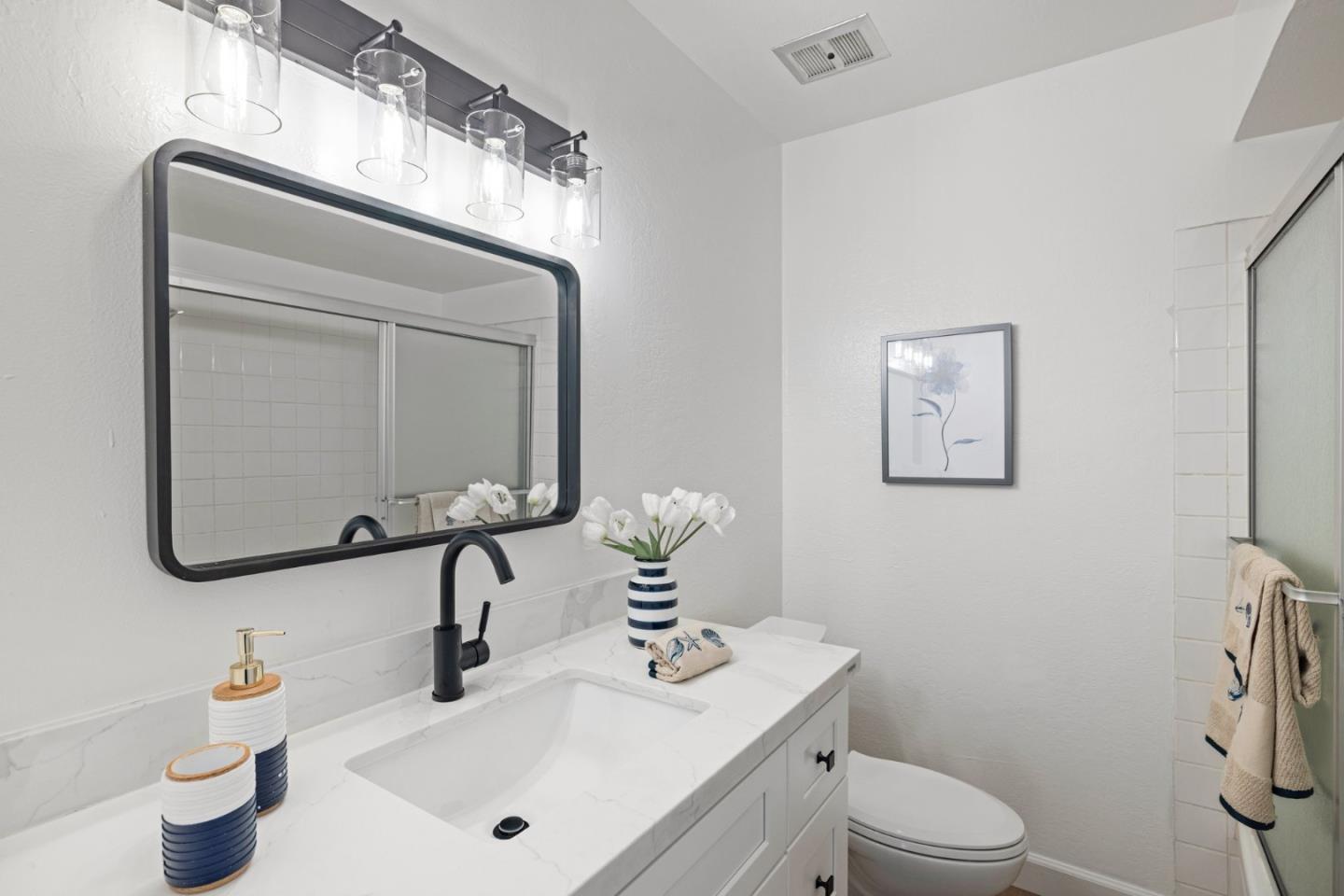 Detail Gallery Image 21 of 45 For 5101 Admiralty Ln, Foster City,  CA 94404 - 2 Beds | 2 Baths