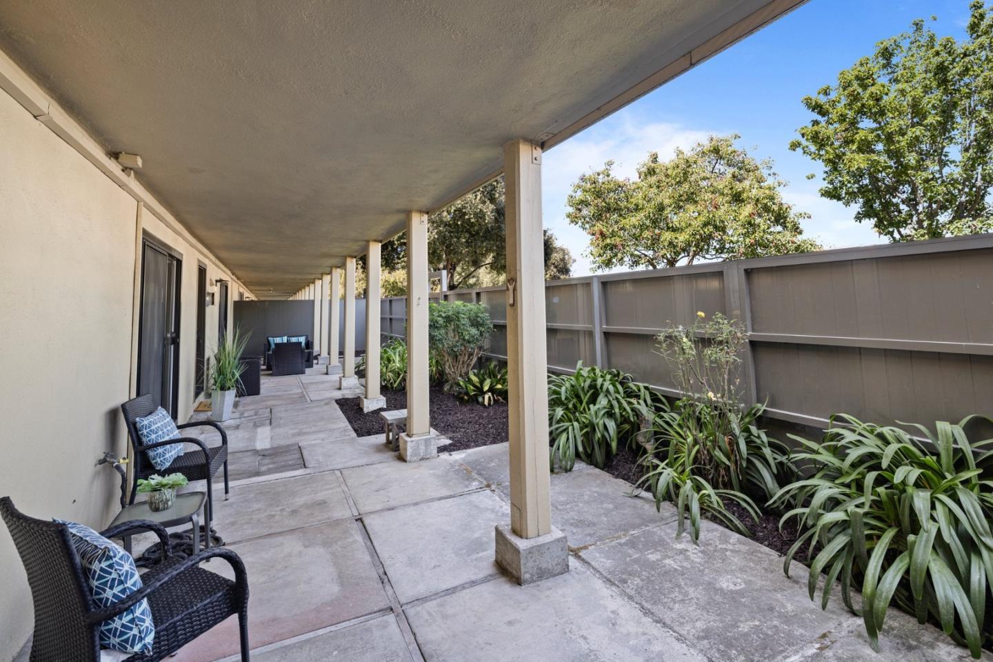 Detail Gallery Image 30 of 45 For 5101 Admiralty Ln, Foster City,  CA 94404 - 2 Beds | 2 Baths