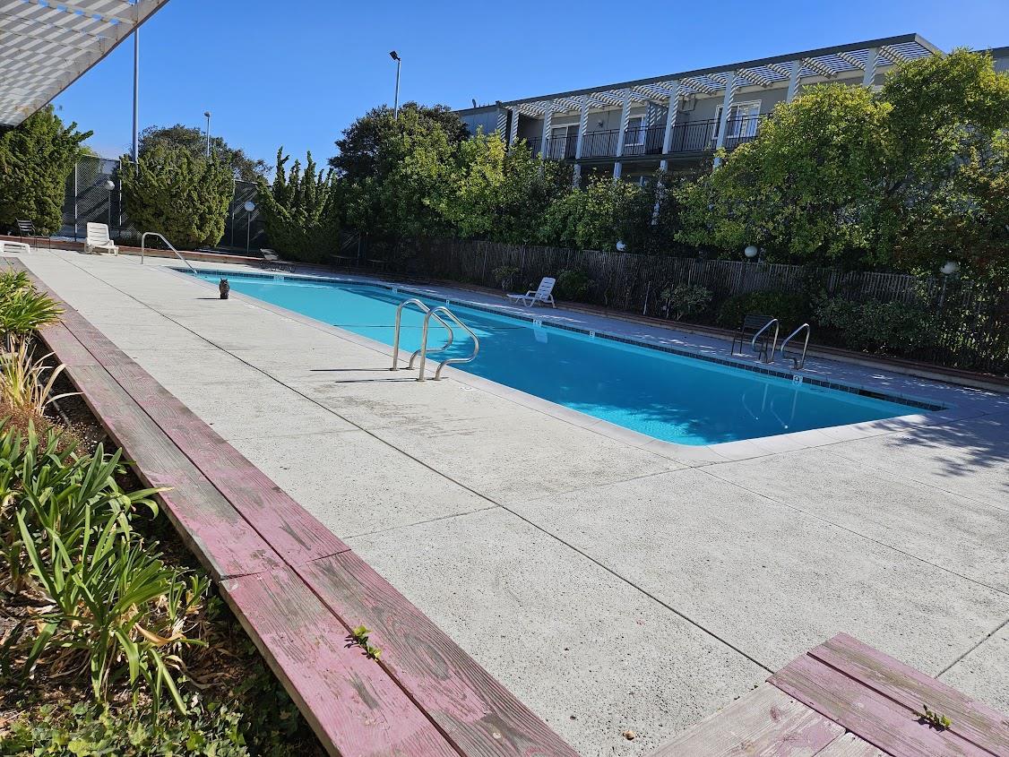 Detail Gallery Image 37 of 45 For 5101 Admiralty Ln, Foster City,  CA 94404 - 2 Beds | 2 Baths