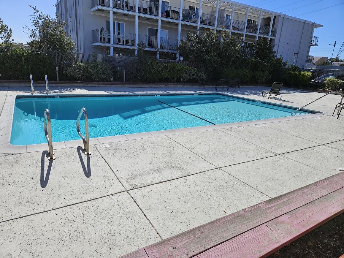 Detail Gallery Image 39 of 45 For 5101 Admiralty Ln, Foster City,  CA 94404 - 2 Beds | 2 Baths