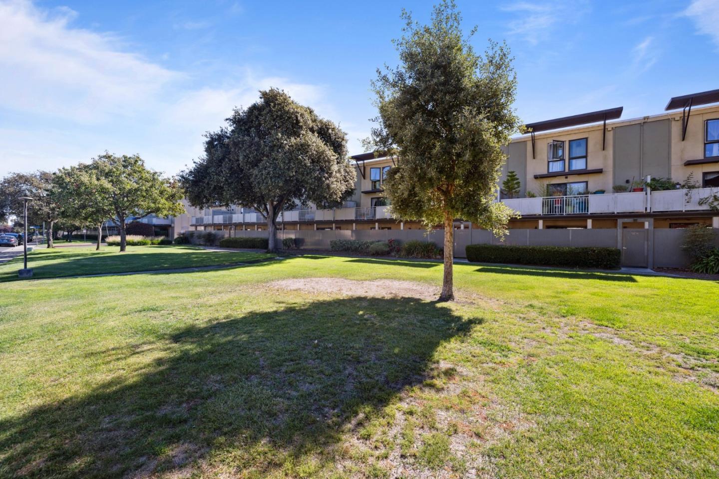 Detail Gallery Image 42 of 45 For 5101 Admiralty Ln, Foster City,  CA 94404 - 2 Beds | 2 Baths