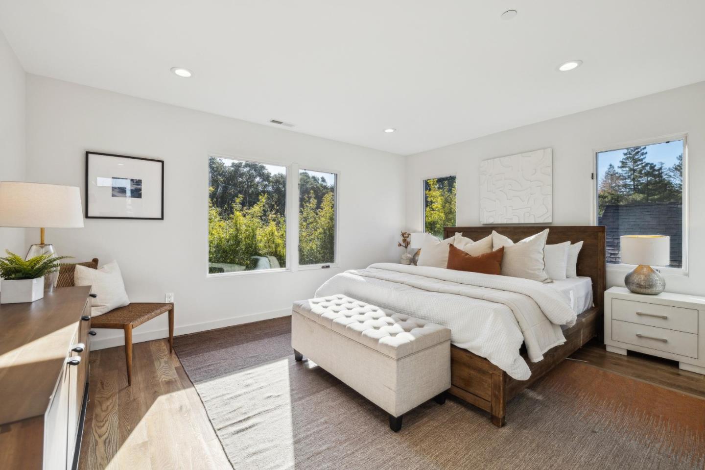 Detail Gallery Image 28 of 57 For 2117 Carmelita Ave, Burlingame,  CA 94010 - 3 Beds | 2/1 Baths