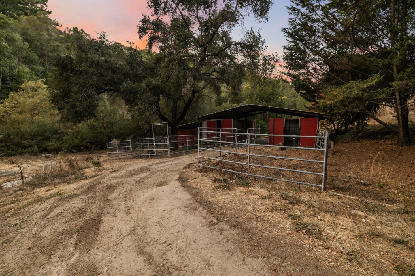 Detail Gallery Image 12 of 111 For 1600 Nelson Rd, Scotts Valley,  CA 95066 - 3 Beds | 2 Baths