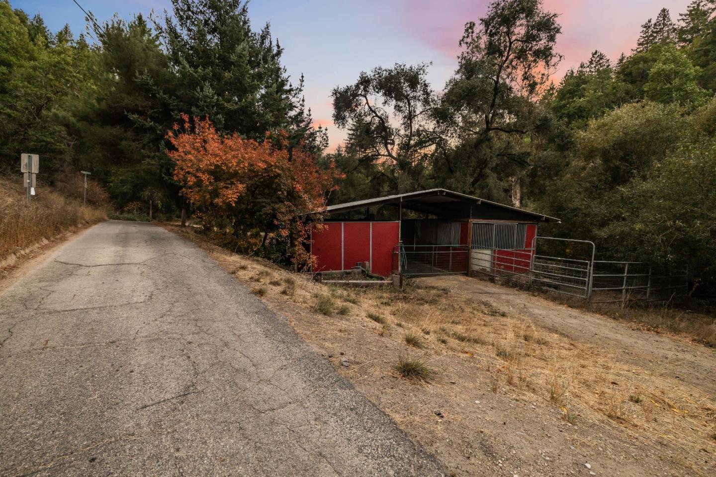 Detail Gallery Image 19 of 111 For 1600 Nelson Rd, Scotts Valley,  CA 95066 - 3 Beds | 2 Baths