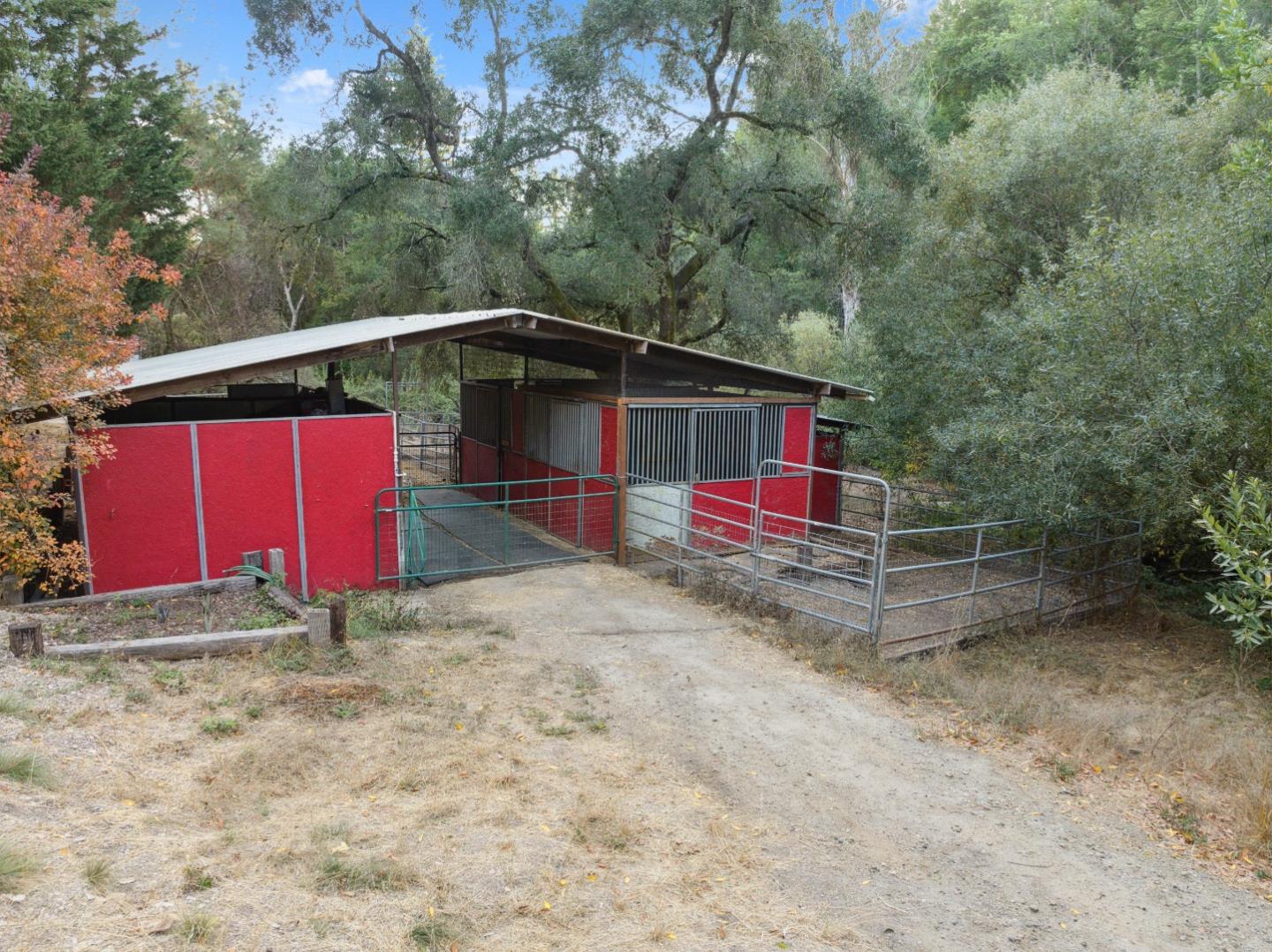 Detail Gallery Image 92 of 111 For 1600 Nelson Rd, Scotts Valley,  CA 95066 - 3 Beds | 2 Baths