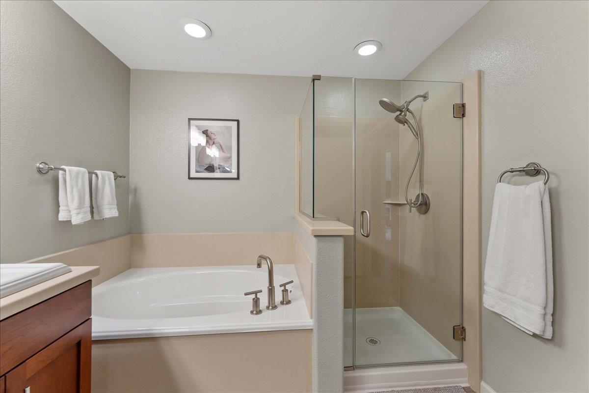 Detail Gallery Image 19 of 31 For 912 Campisi Way #215,  Campbell,  CA 95008 - 2 Beds | 2 Baths