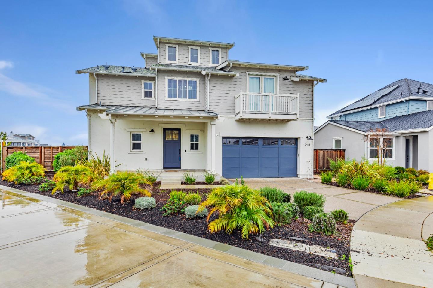 Detail Gallery Image 1 of 48 For 290 Waterside Pl, Bethel Island,  CA 94511 - 4 Beds | 5 Baths