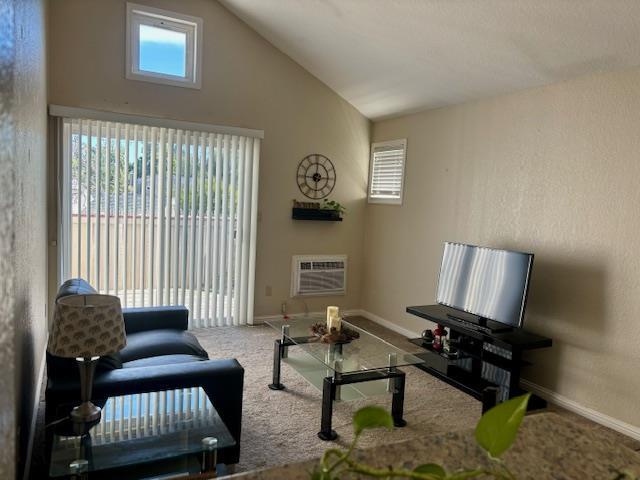 Detail Gallery Image 3 of 20 For 178 Monte Verano Ct, San Jose,  CA 95116 - 1 Beds | 1 Baths