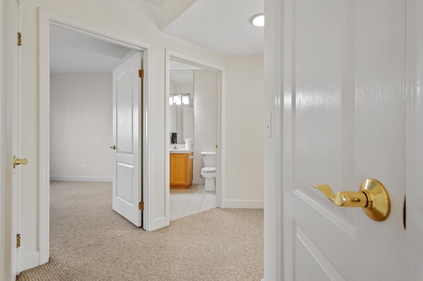 Detail Gallery Image 11 of 17 For 852 Diablo Ave #310,  Novato,  CA 94947 - 2 Beds | 2 Baths