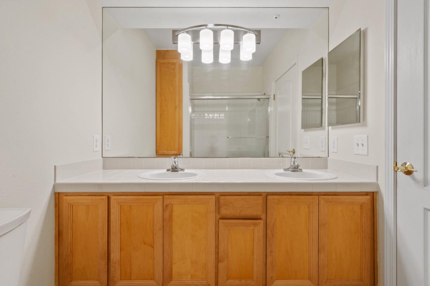 Detail Gallery Image 9 of 17 For 852 Diablo Ave #310,  Novato,  CA 94947 - 2 Beds | 2 Baths