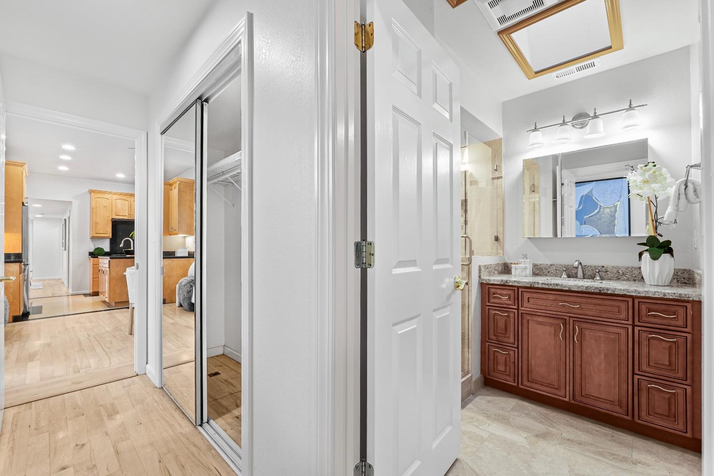 Detail Gallery Image 15 of 47 For 2110 Hanover St, Palo Alto,  CA 94306 - 3 Beds | 2 Baths