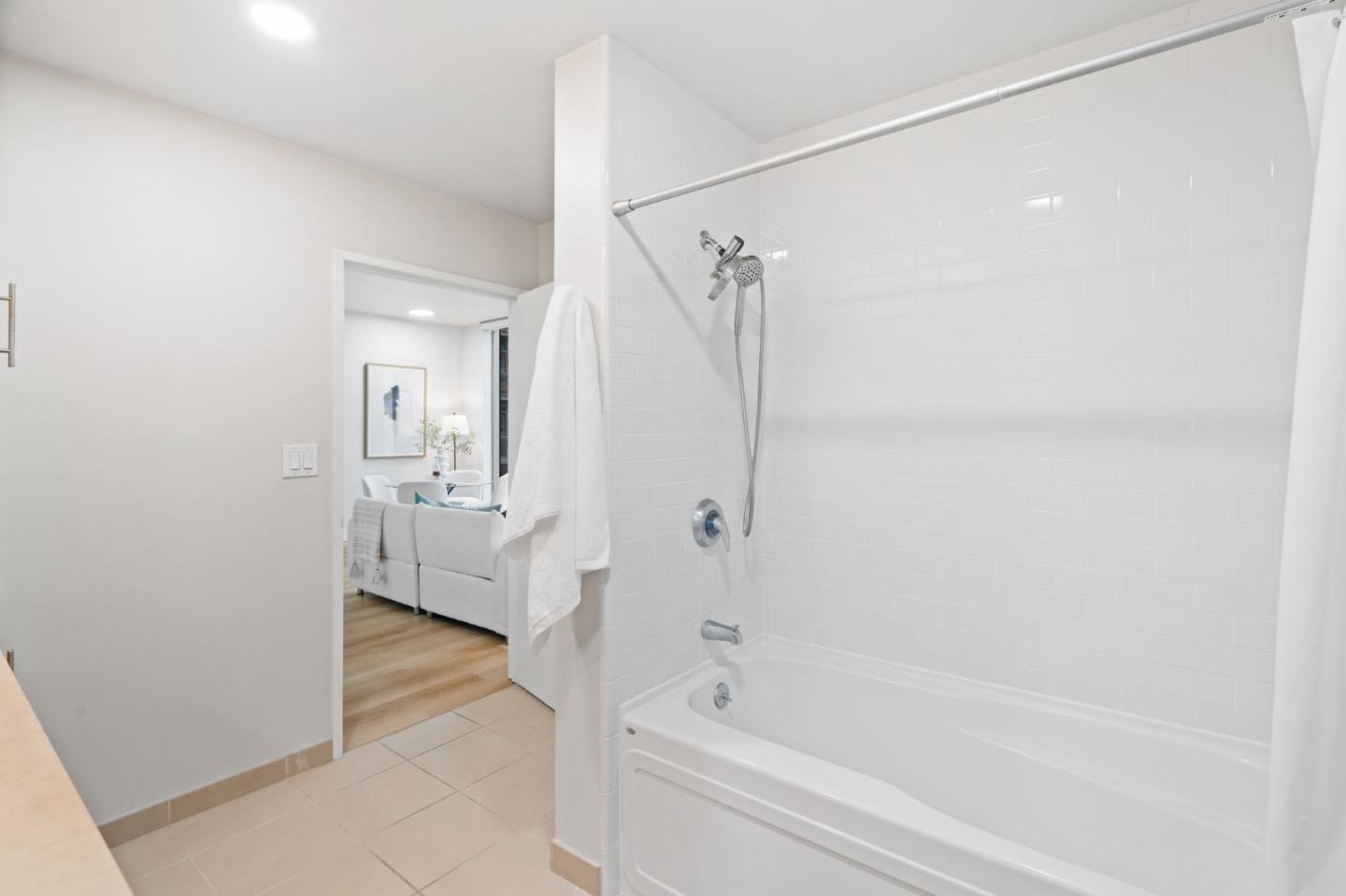 Detail Gallery Image 15 of 31 For 38 N Almaden Blvd #602,  San Jose,  CA 95110 - 1 Beds | 1 Baths